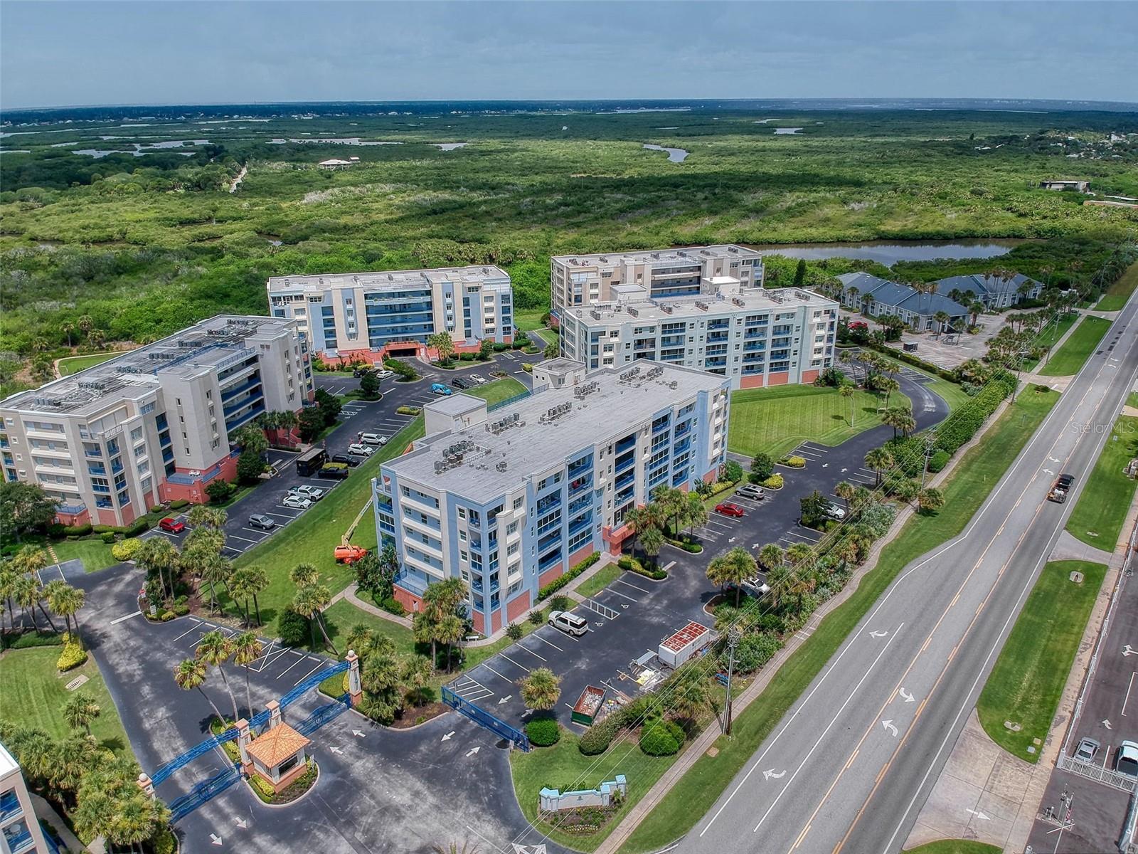 OCEAN WALK/NEW SMYRNA BCH BLDG - Residential
