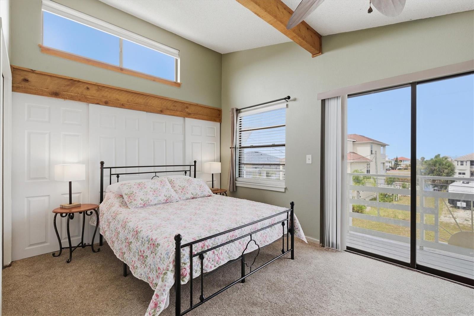 HERNANDO BEACH - Residential
