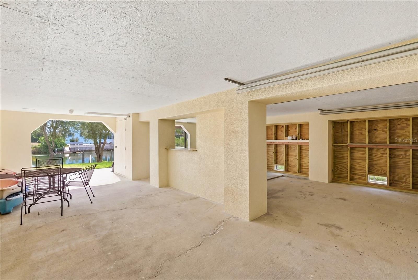 HERNANDO BEACH - Residential
