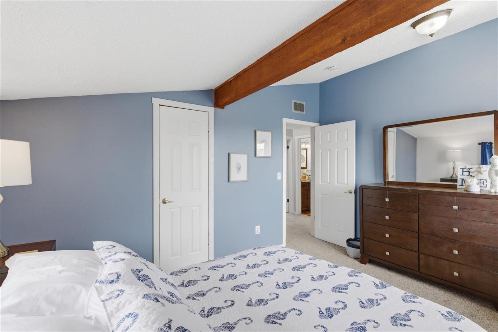 HERNANDO BEACH - Residential