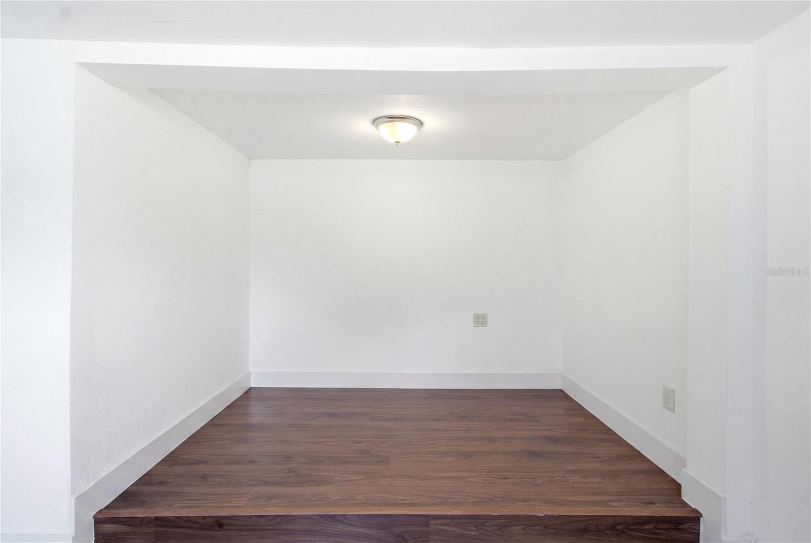 MEADOW LAWN REP - Residential