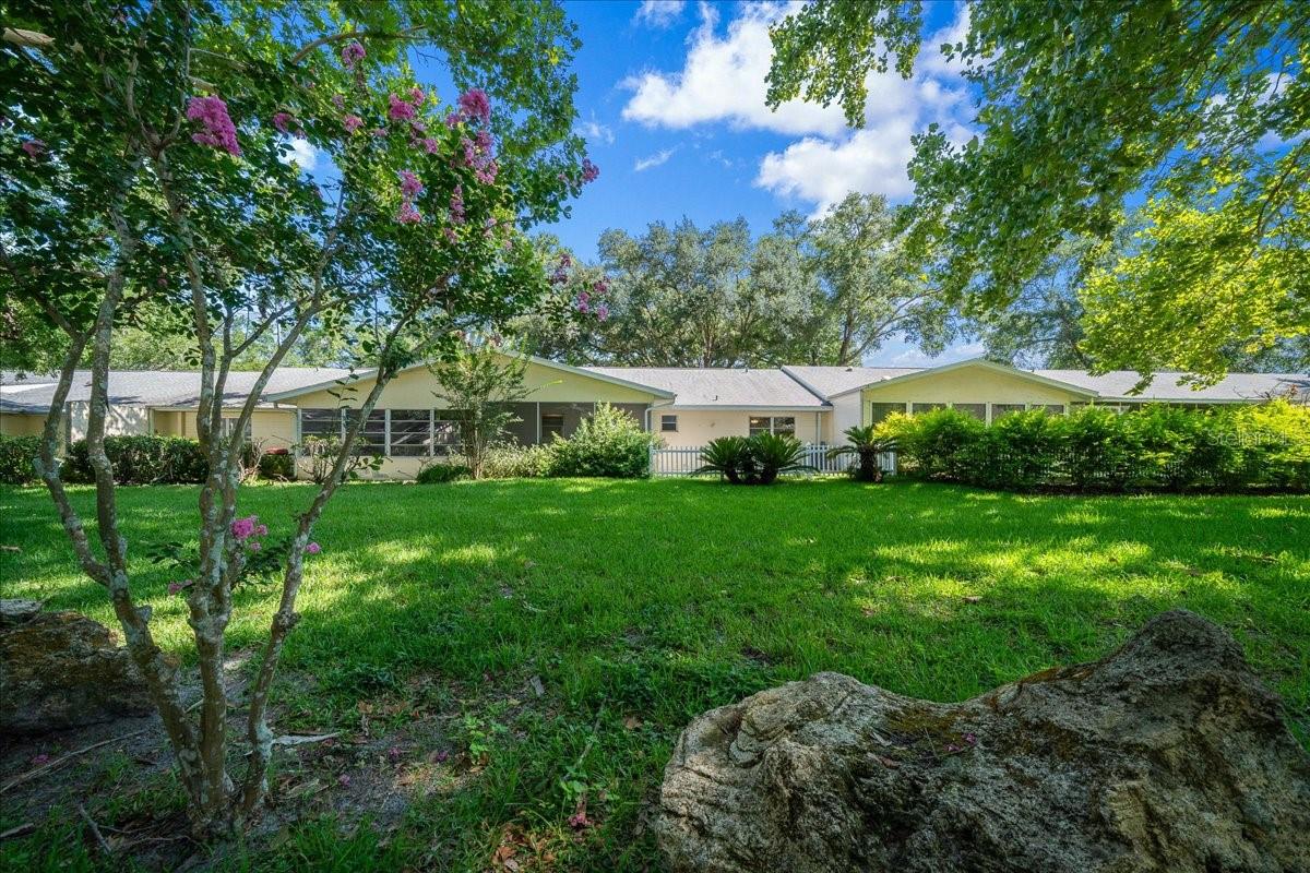 CIRCLE SQUARE WOODS - Residential