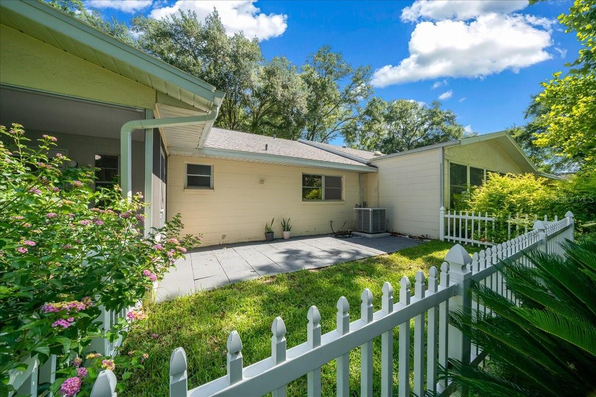 CIRCLE SQUARE WOODS - Residential