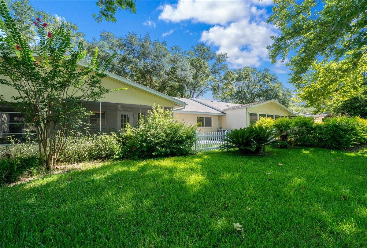 CIRCLE SQUARE WOODS - Residential