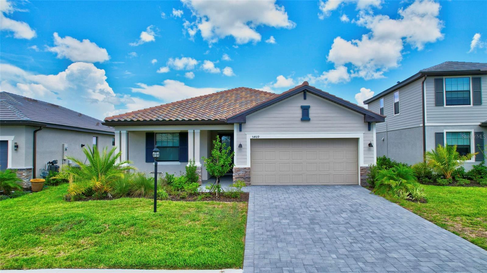 LORRAINE LAKES PH IIA - Residential Lease