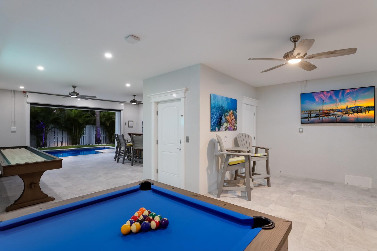 ANNA MARIA BEACH - Residential