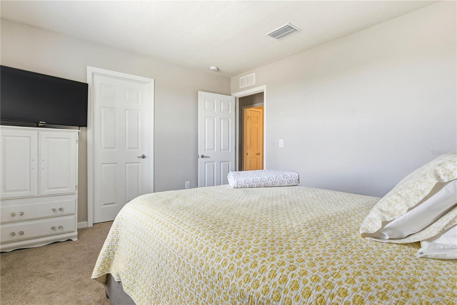 SOUTH FORK TR O PH 1 - Residential Lease