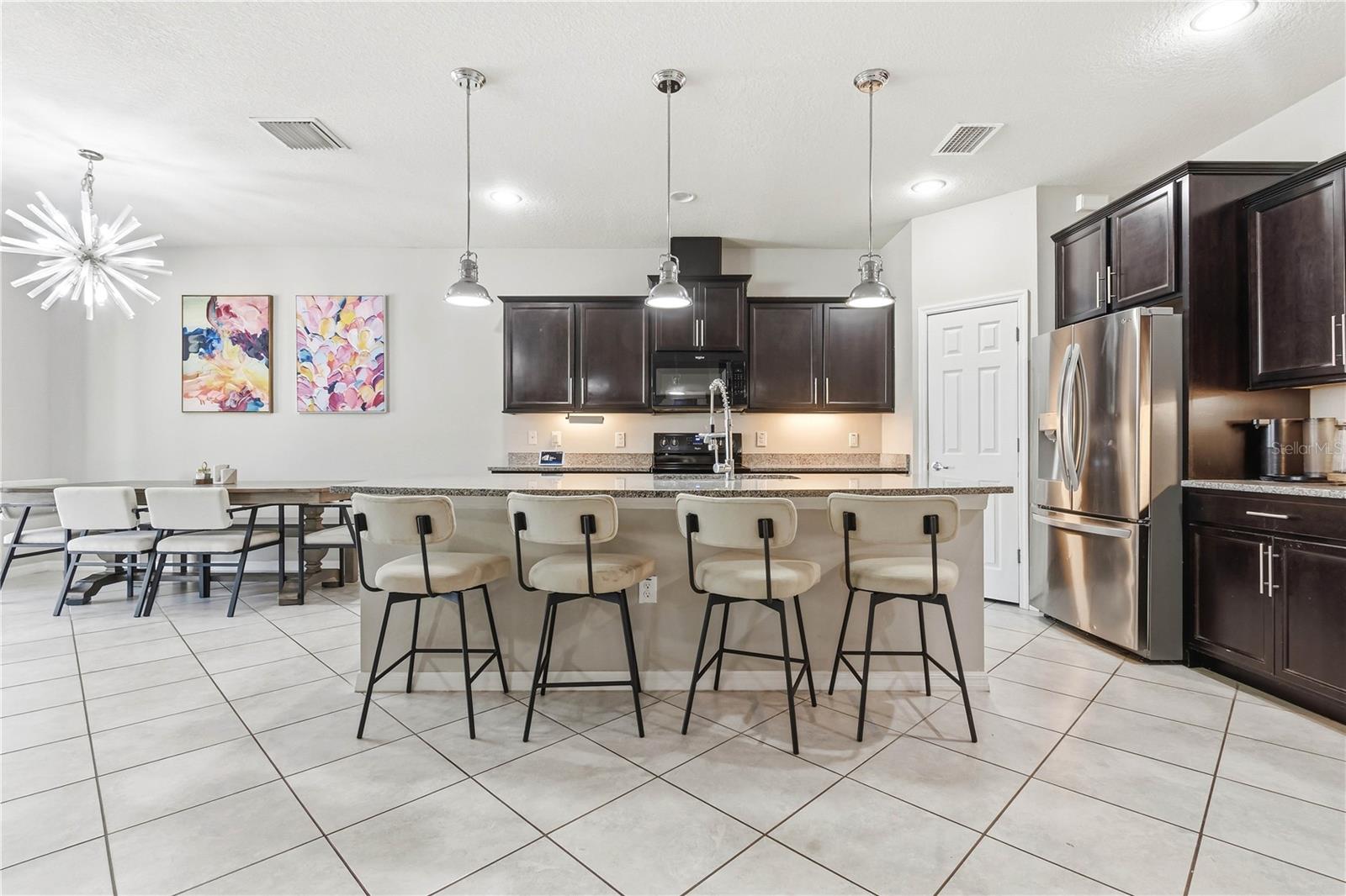 SOUTH FORK TR O PH 1 - Residential Lease