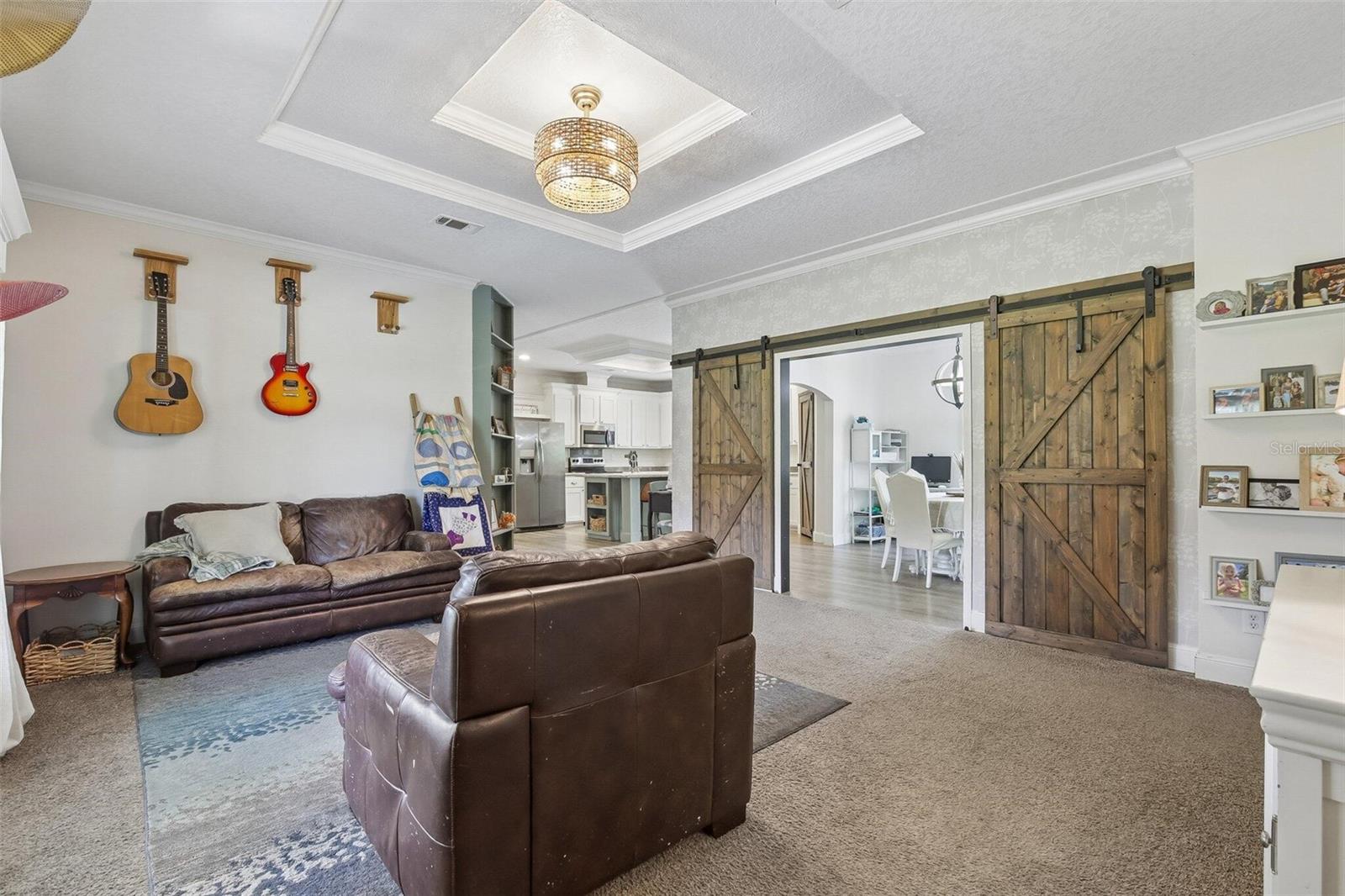 LAKELAND ACRES - Residential