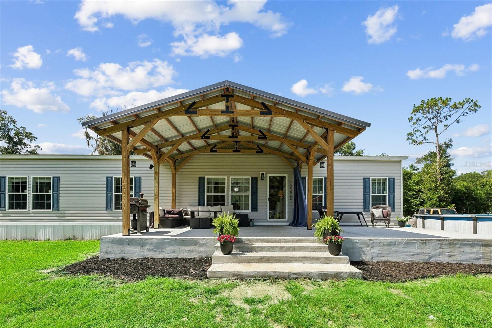 LAKELAND ACRES - Residential