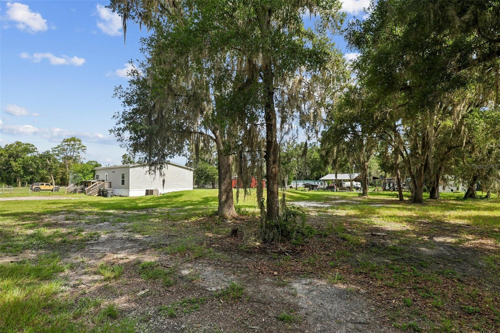 LAKELAND ACRES - Residential