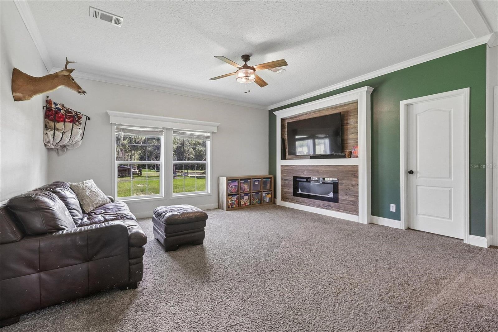 LAKELAND ACRES - Residential