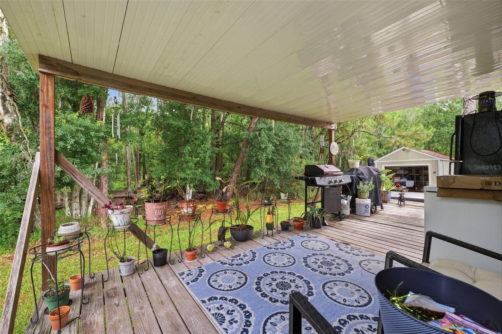 LAKELAND ACRES - Residential