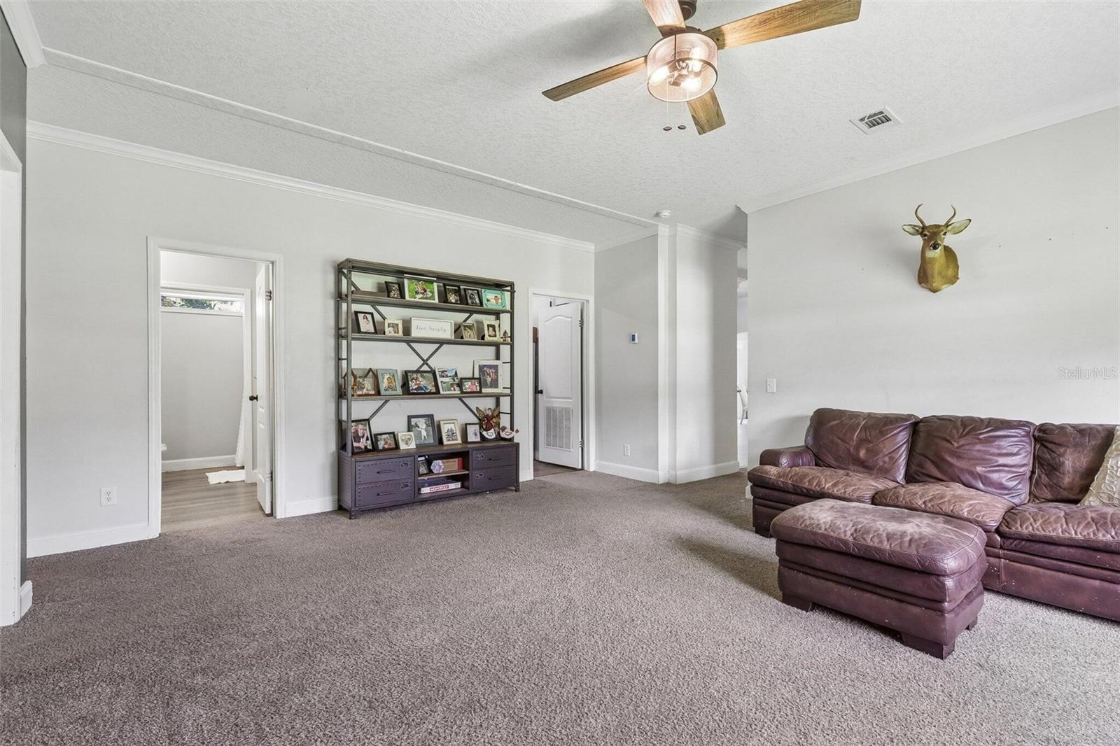 LAKELAND ACRES - Residential
