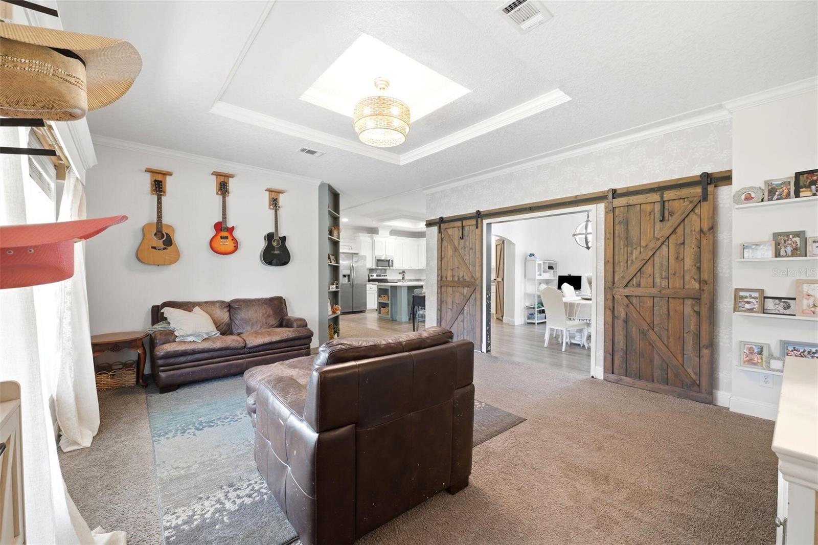 LAKELAND ACRES - Residential