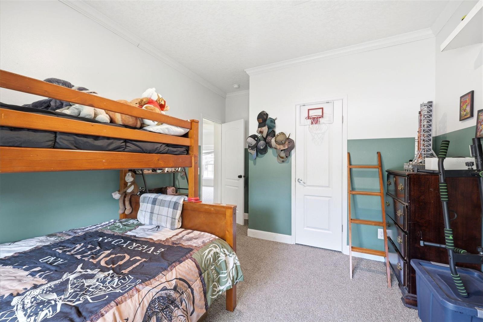 LAKELAND ACRES - Residential