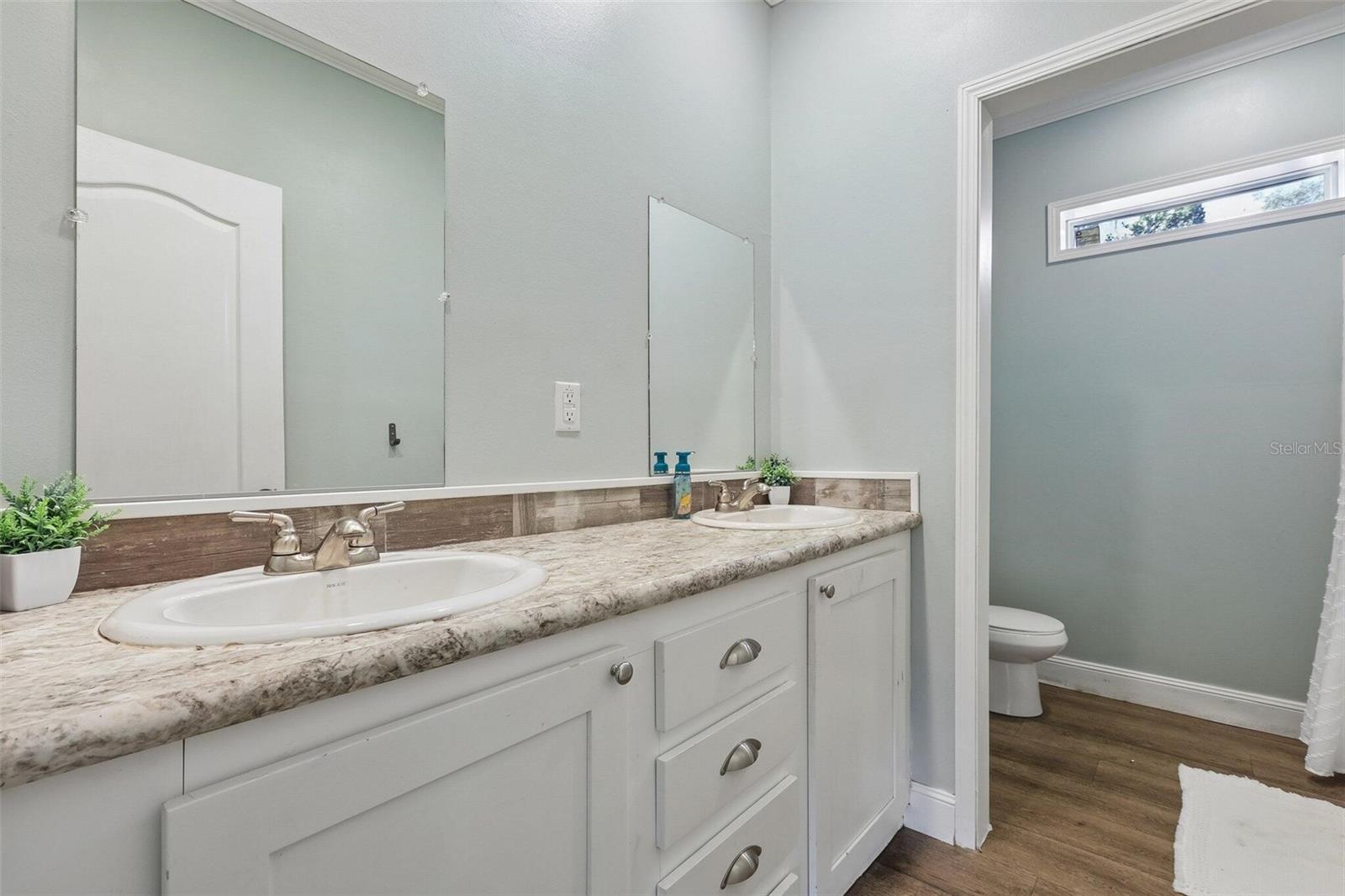 LAKELAND ACRES - Residential