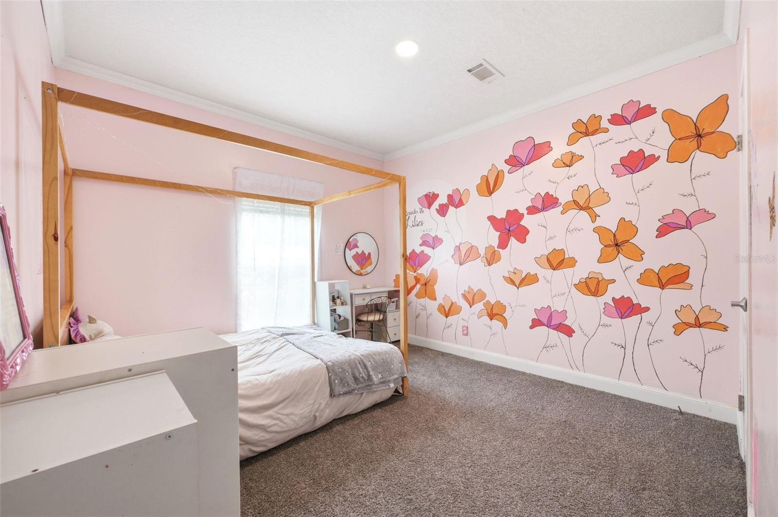 LAKELAND ACRES - Residential