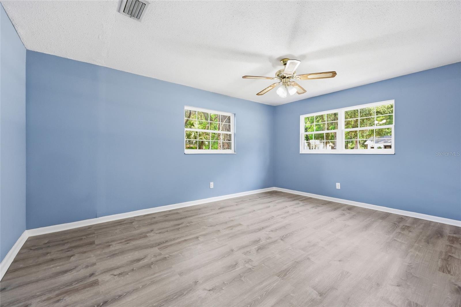 CHIEFLAND COUNTRY ESTATES - Residential