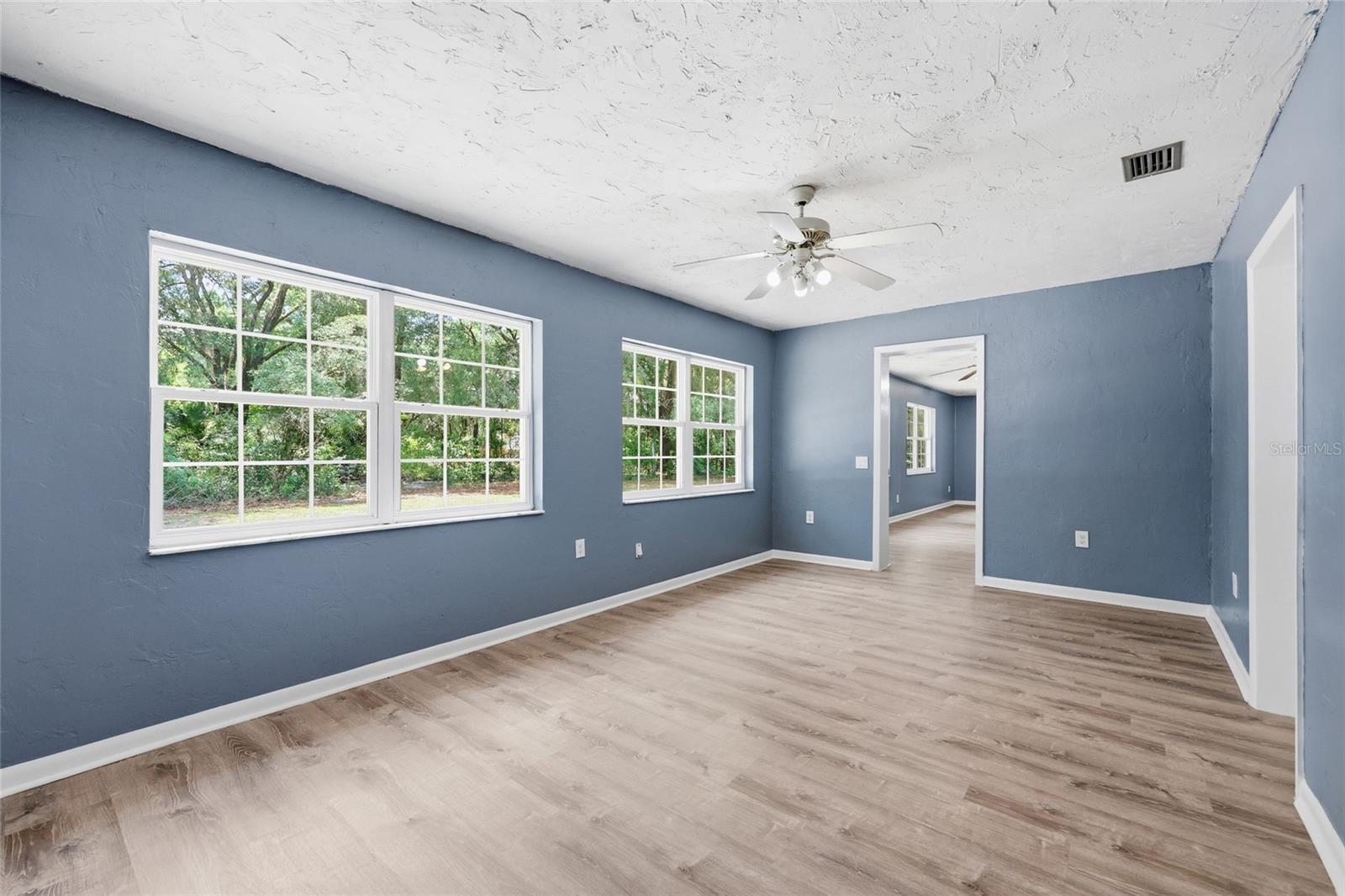 CHIEFLAND COUNTRY ESTATES - Residential