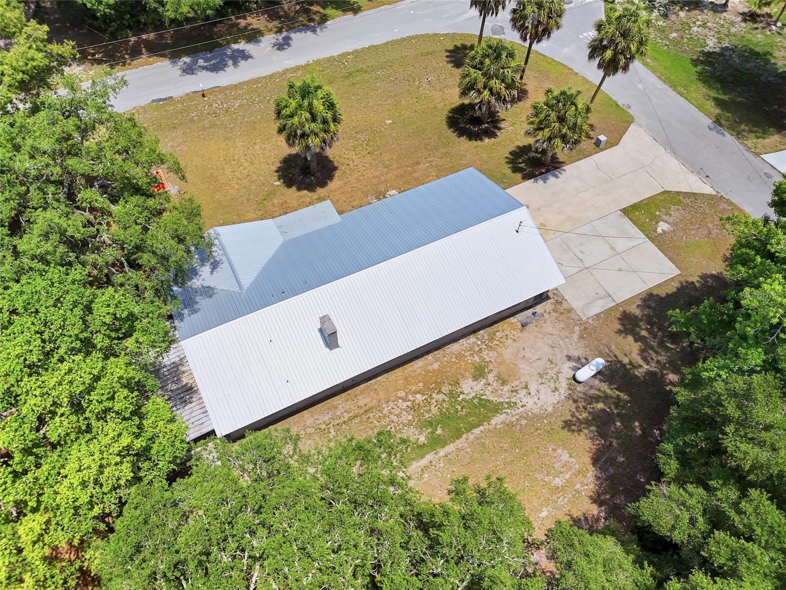 CHIEFLAND COUNTRY ESTATES - Residential