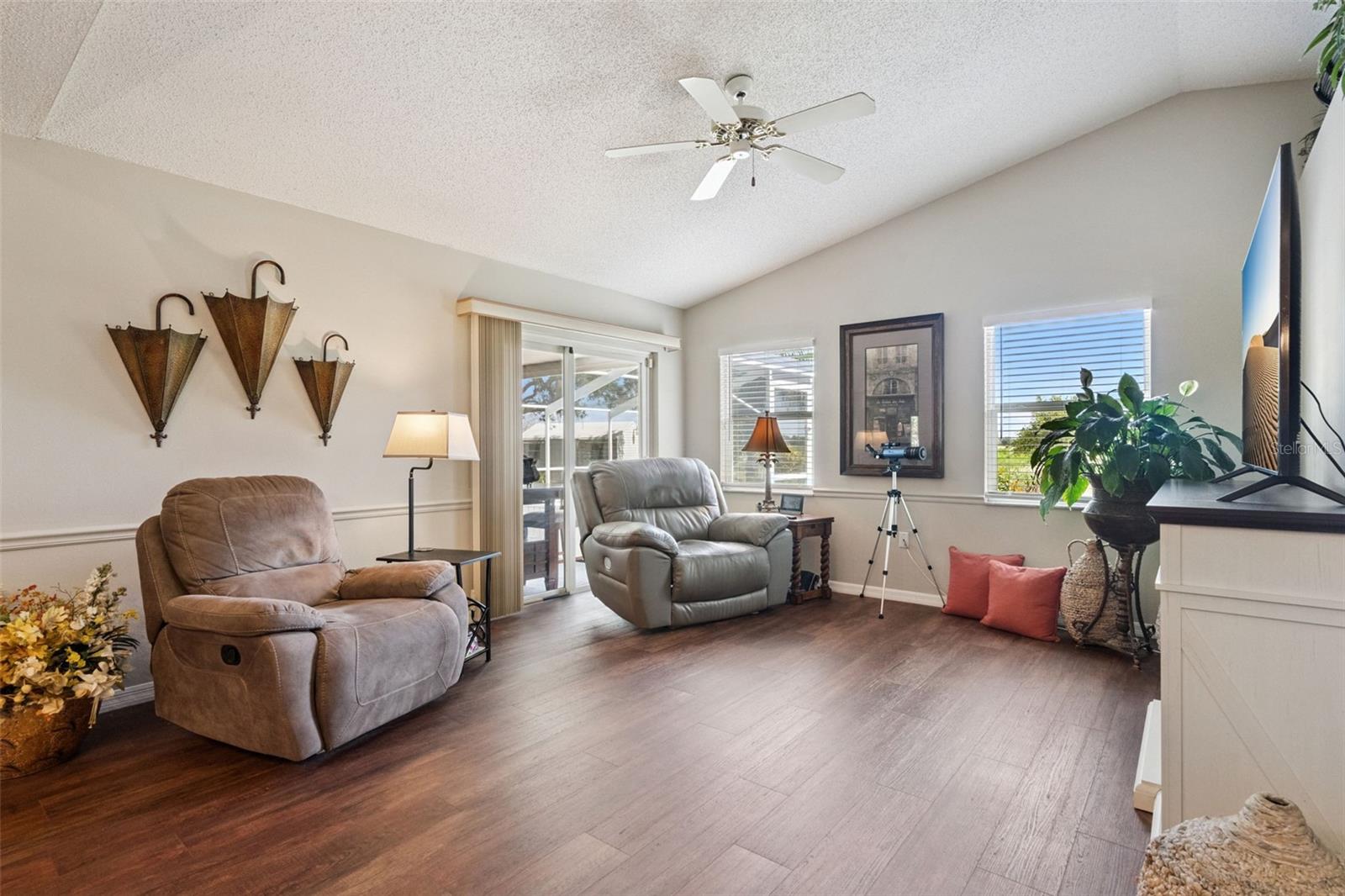 COUNTRY OAKS ESTATES - Residential