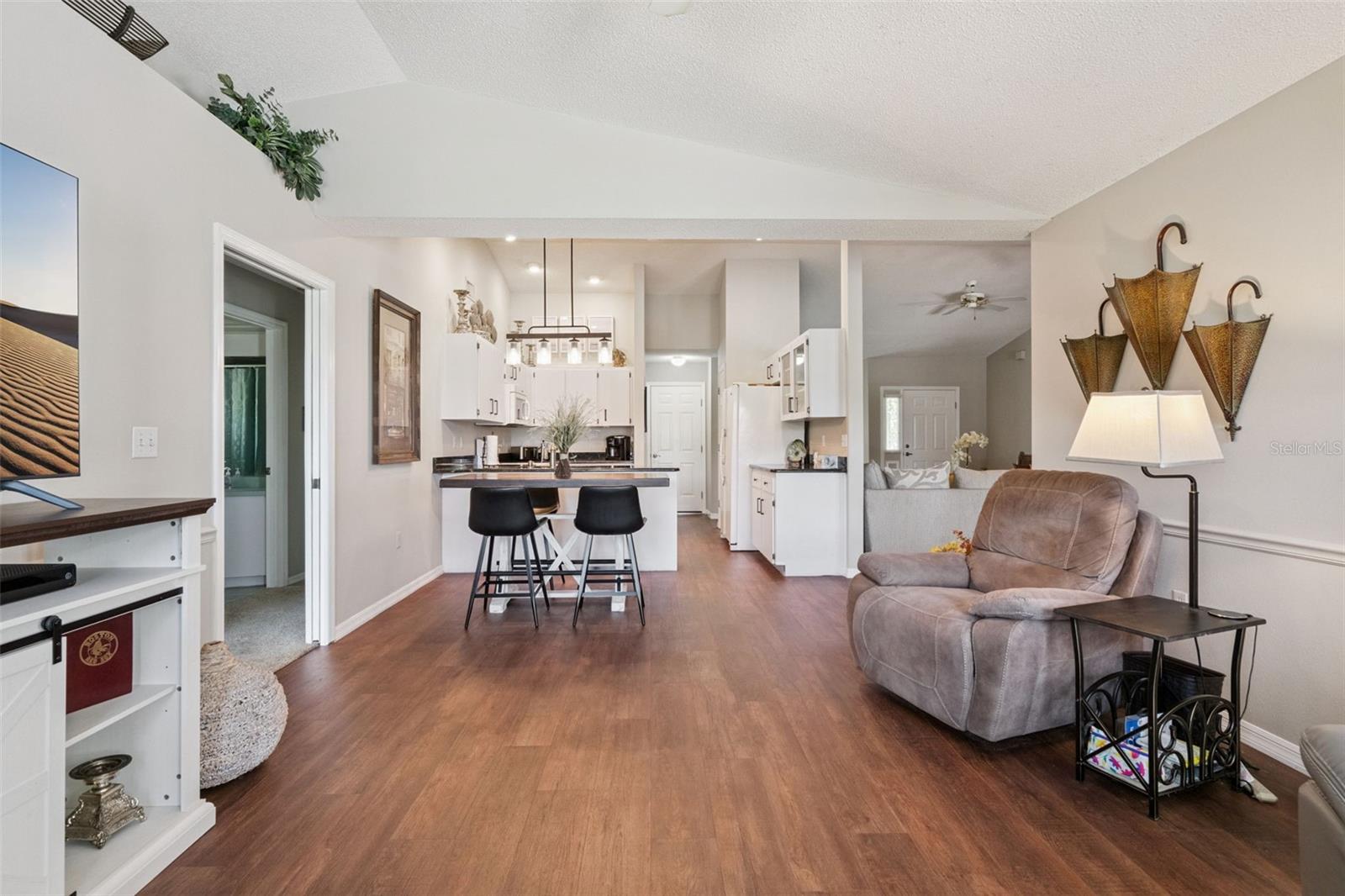 COUNTRY OAKS ESTATES - Residential