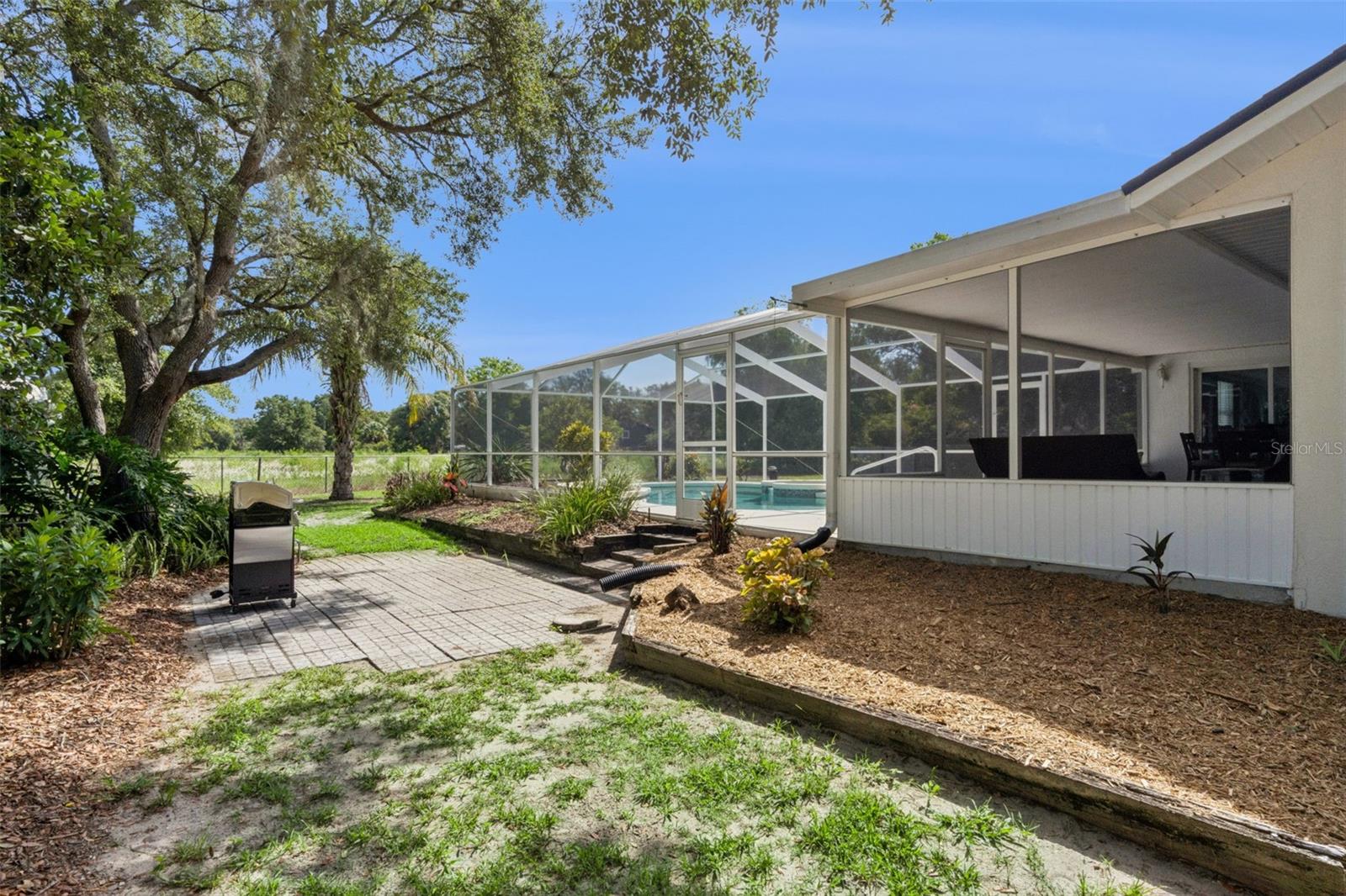 COUNTRY OAKS ESTATES - Residential