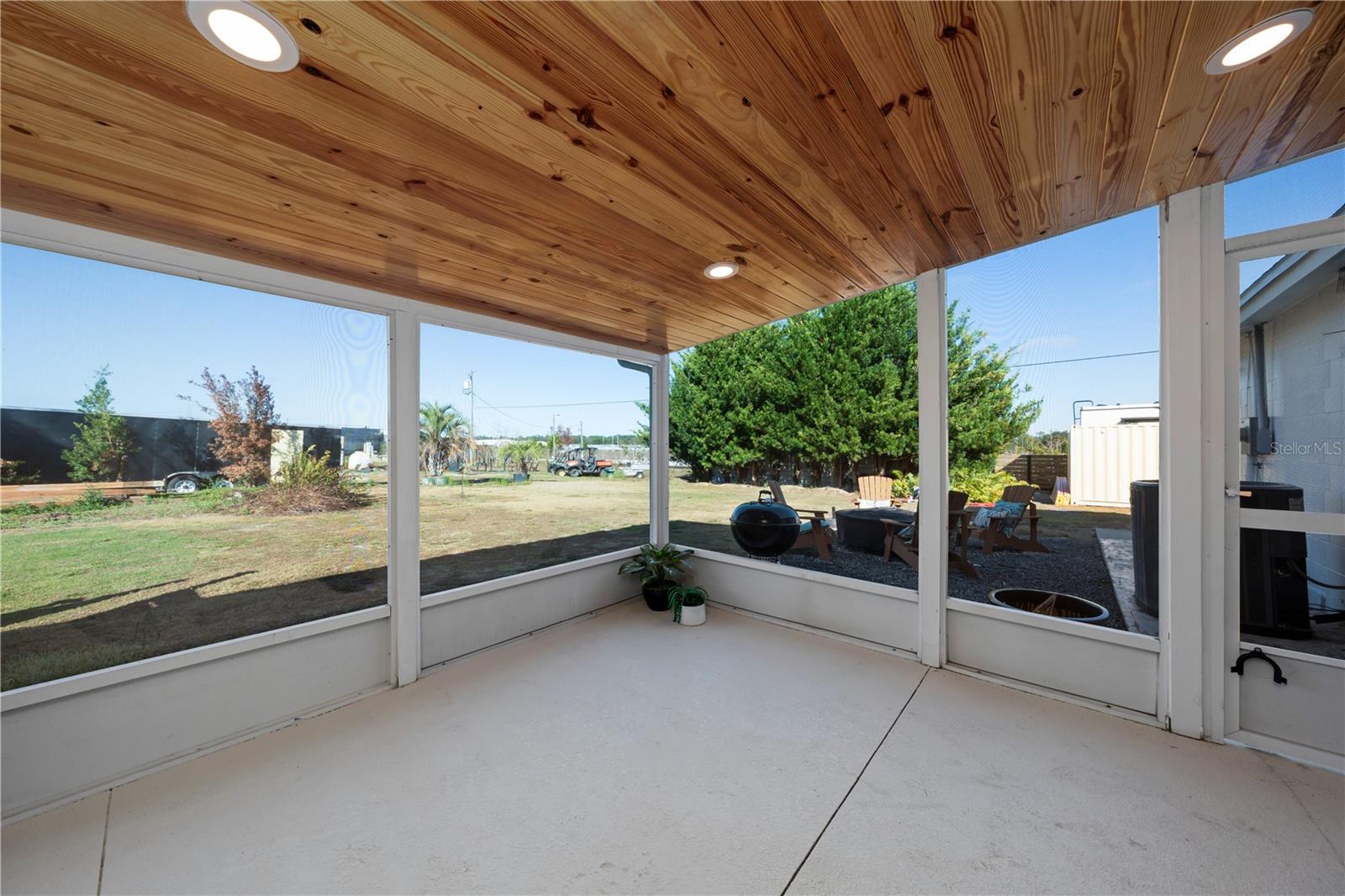 LAKE AVALON GROVES REP - Commercial Sale