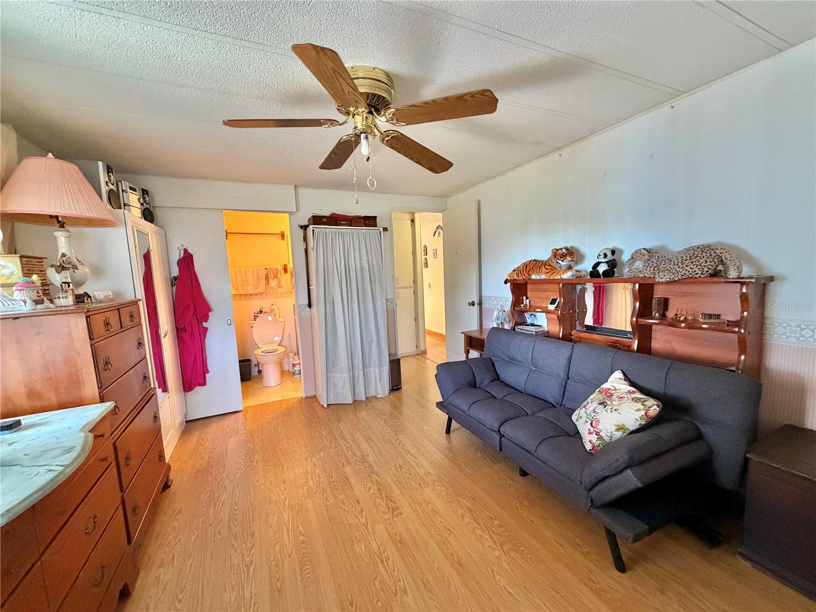 HAWTHORNE AT LEESBURG A COOP - Residential
