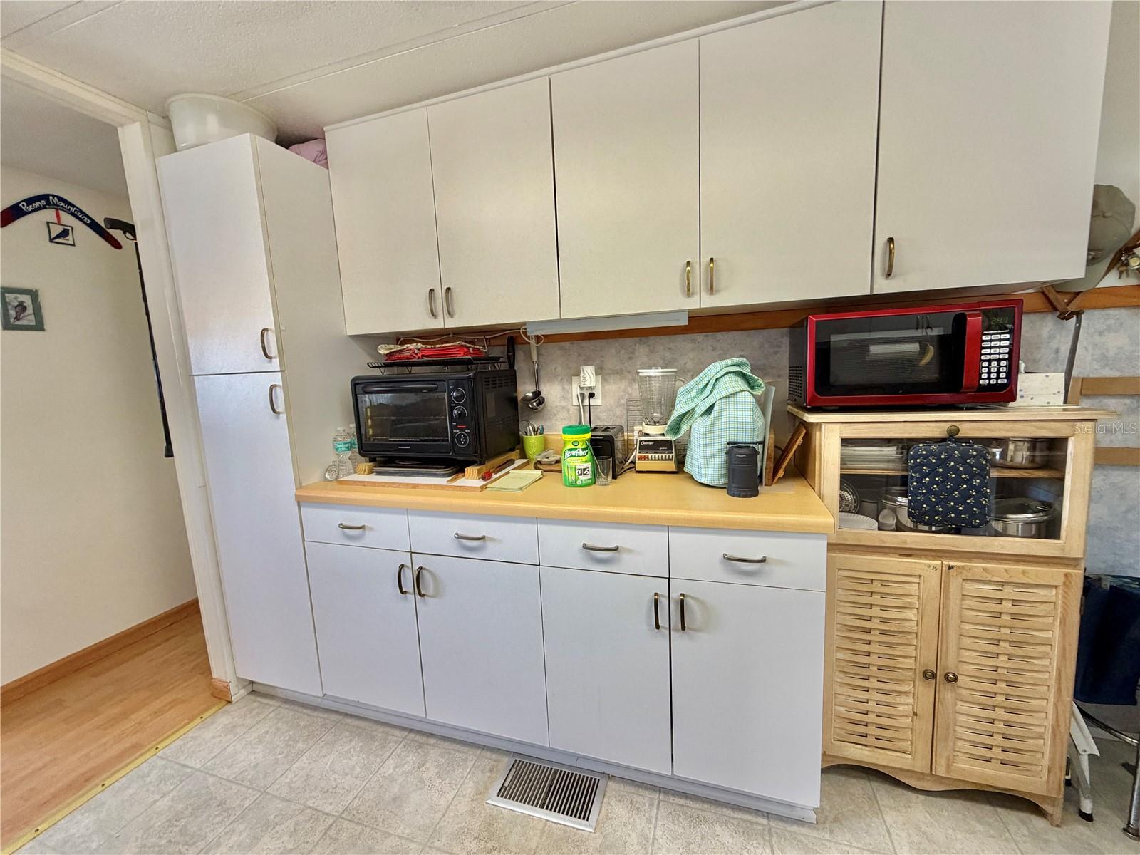 HAWTHORNE AT LEESBURG A COOP - Residential