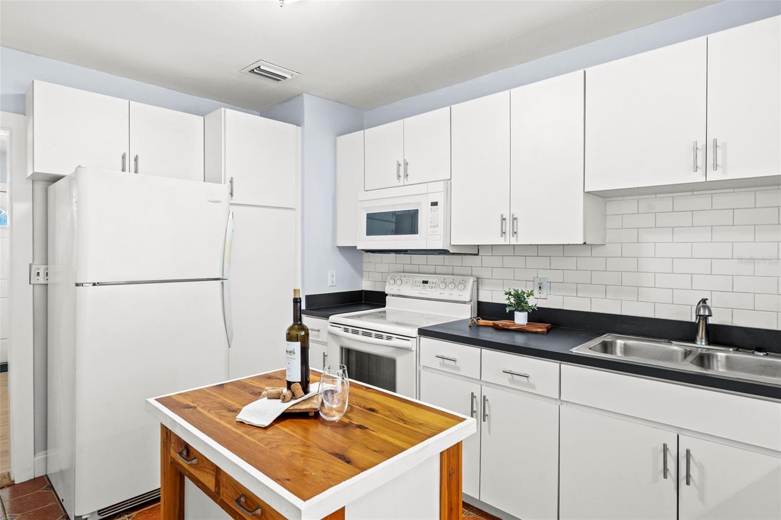 GANDY BLVD PARK - Residential