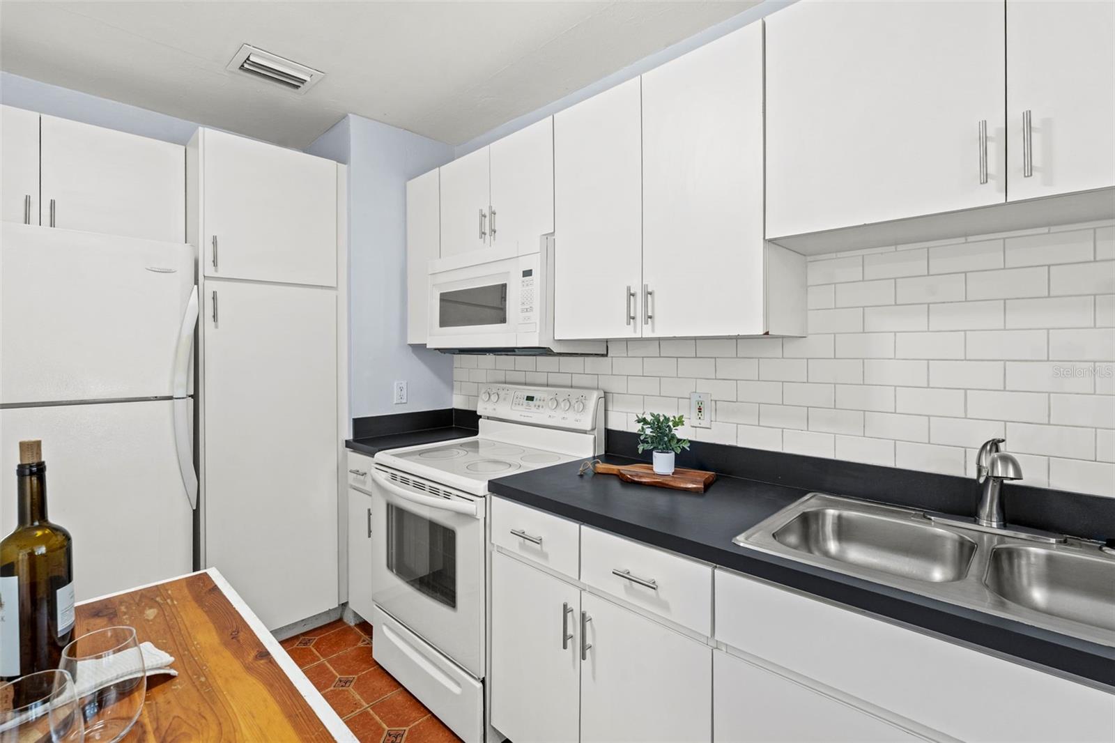 GANDY BLVD PARK - Residential