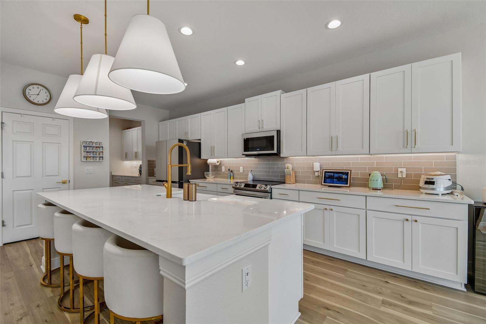 RIDGEVIEW PH 3 - Residential