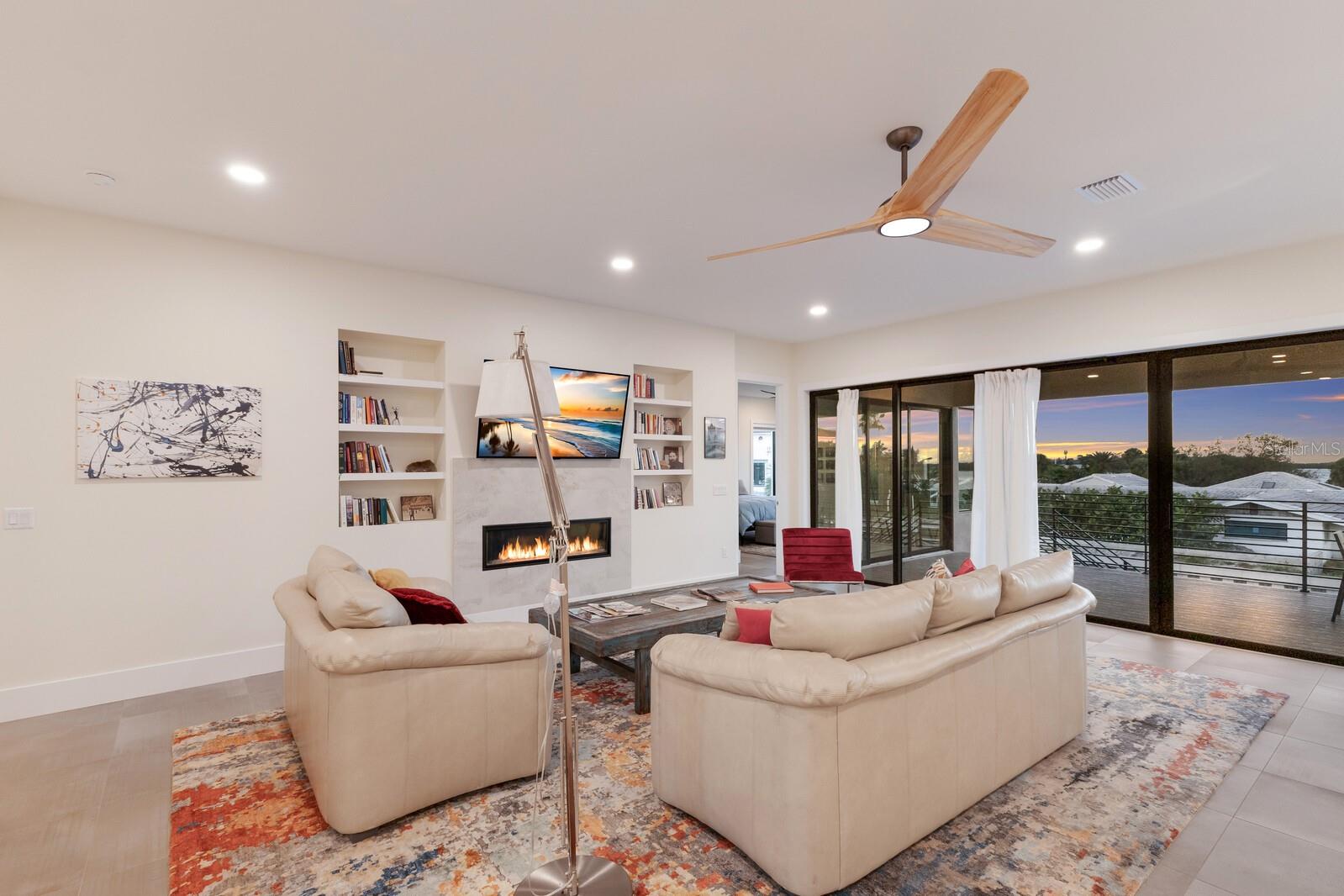 LONGBOAT KEY ESTATES - Residential