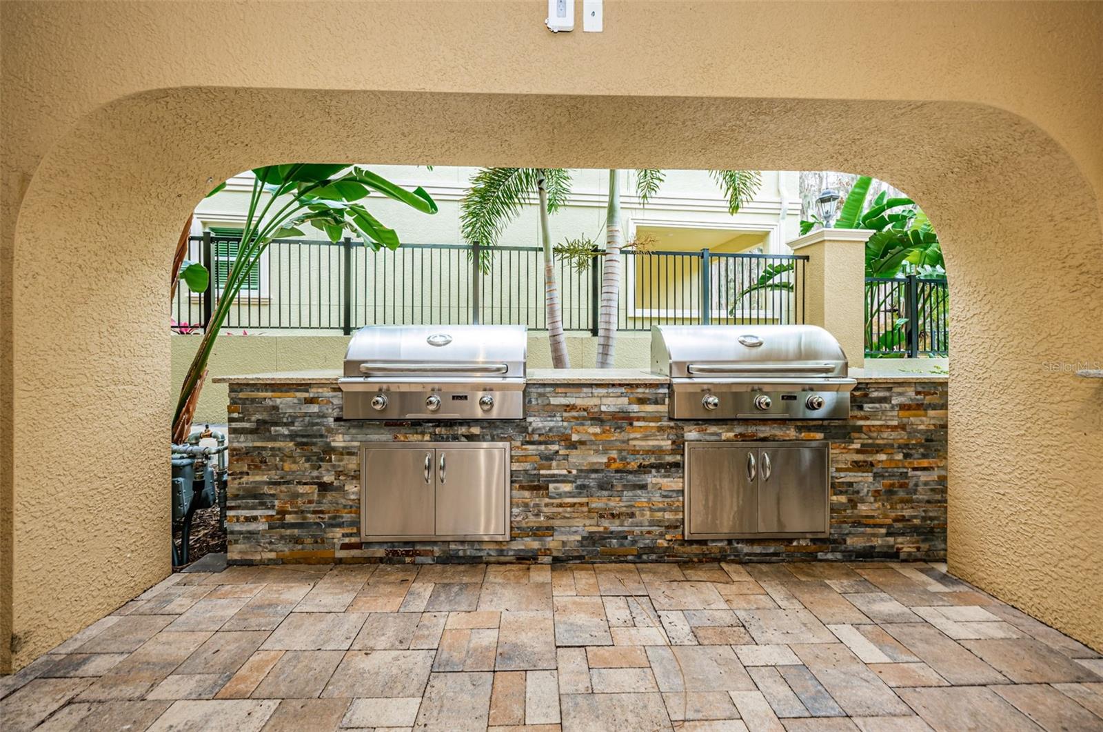 CYPRESS TRAILS TWNHMS OF TARPON SPGS - Residential
