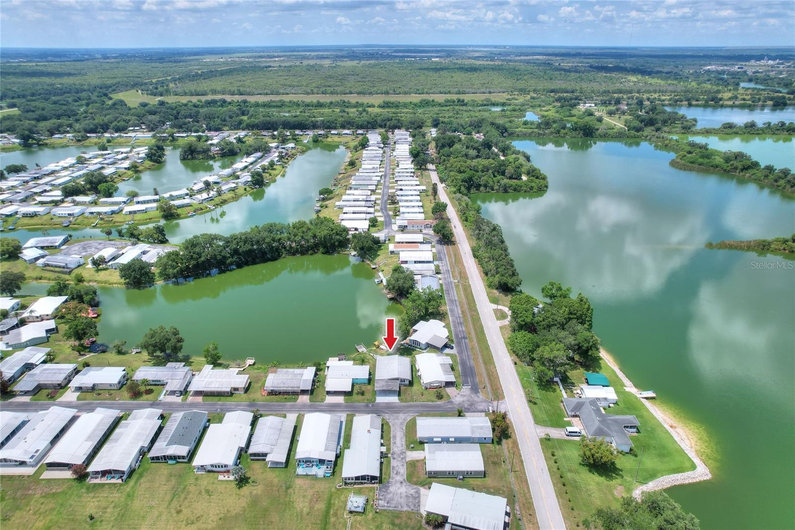 FLORAL LAKES - Residential