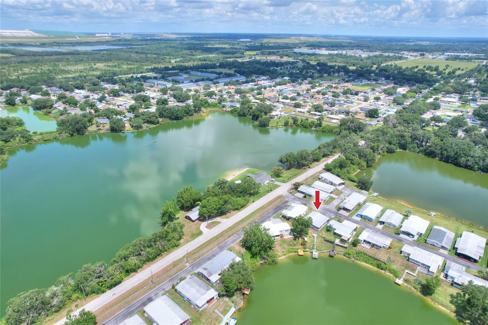 FLORAL LAKES - Residential