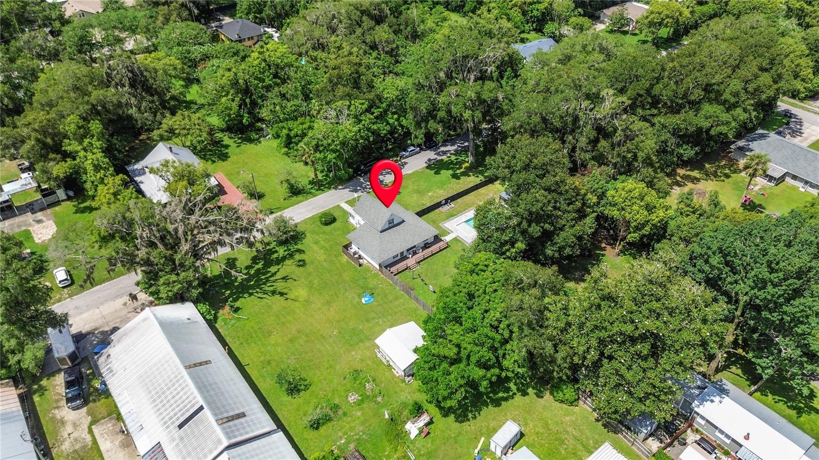 LAKE HELEN BLK 16 RESUB LTS 09 & 10 - Residential