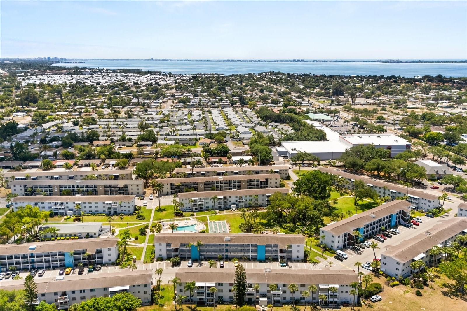 THE FOURTH BAYSHORE - Residential Lease