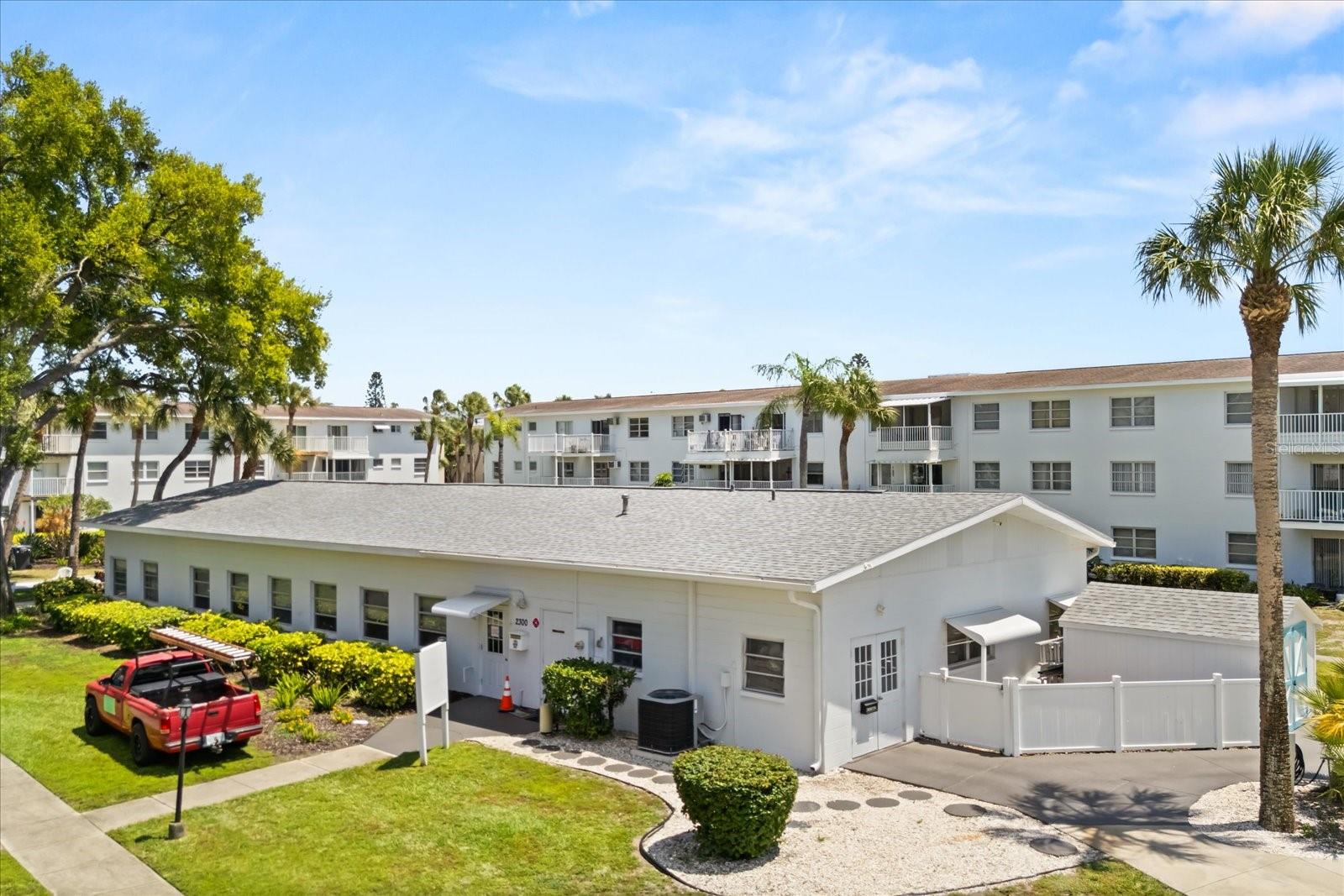 THE FOURTH BAYSHORE - Residential Lease