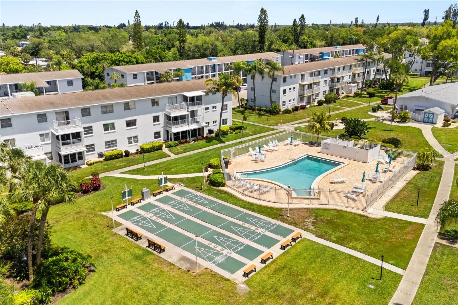 THE FOURTH BAYSHORE - Residential Lease