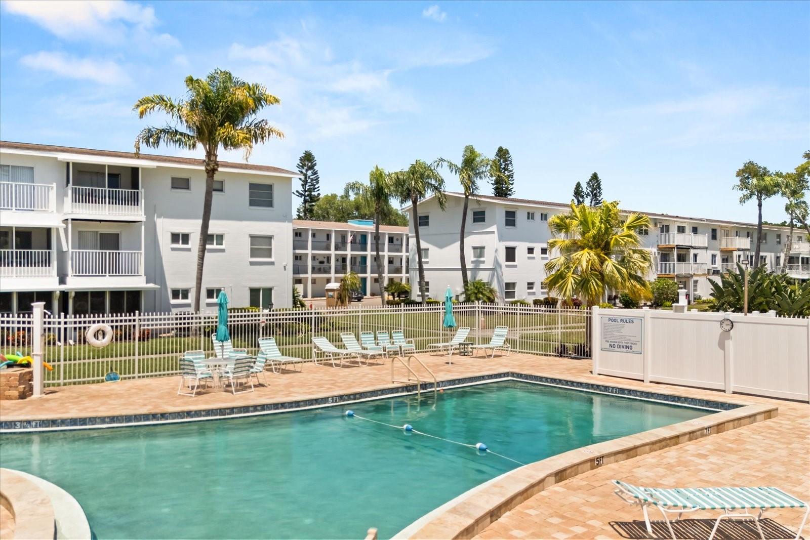 THE FOURTH BAYSHORE - Residential Lease