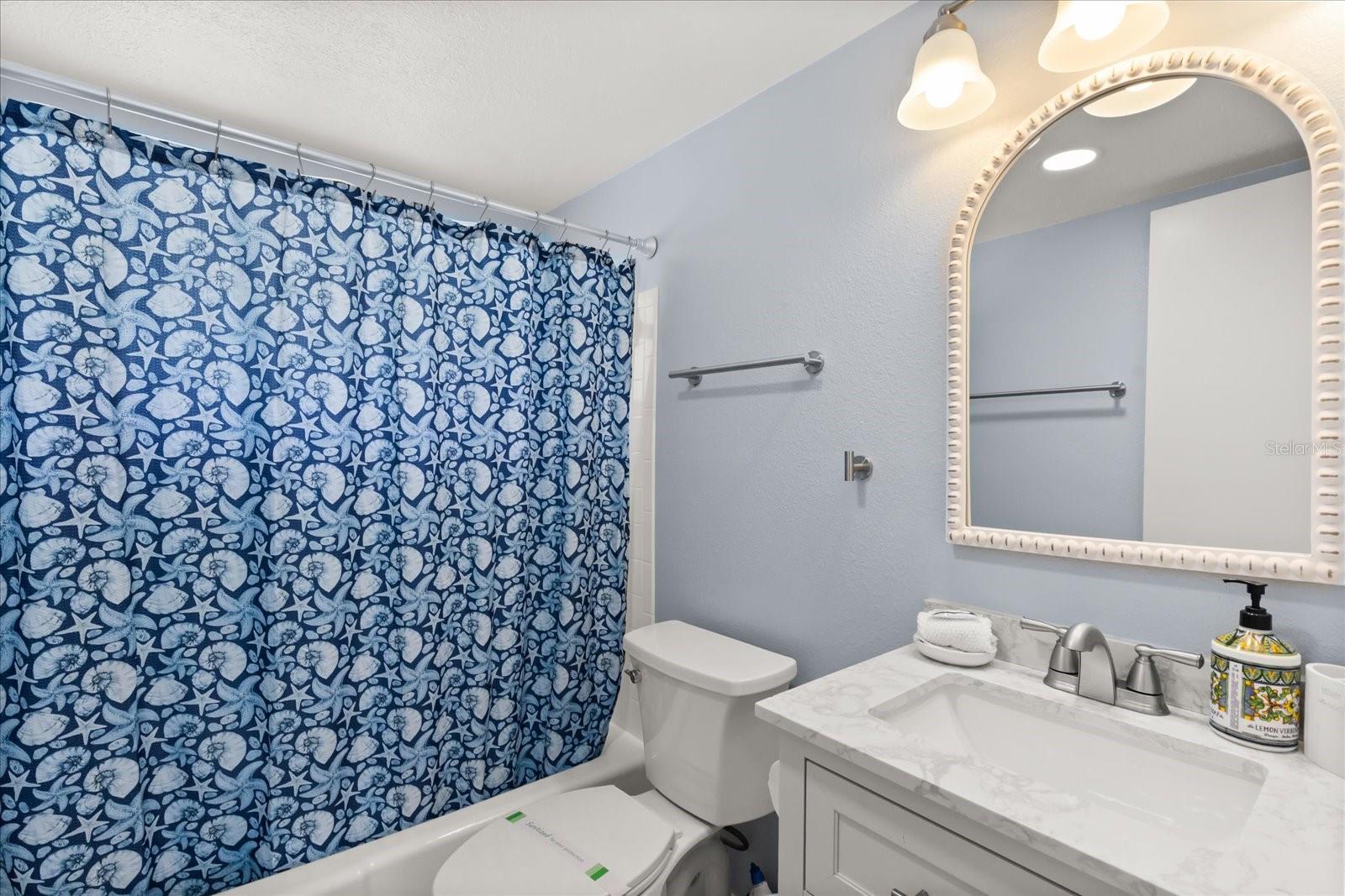 THE FOURTH BAYSHORE - Residential Lease