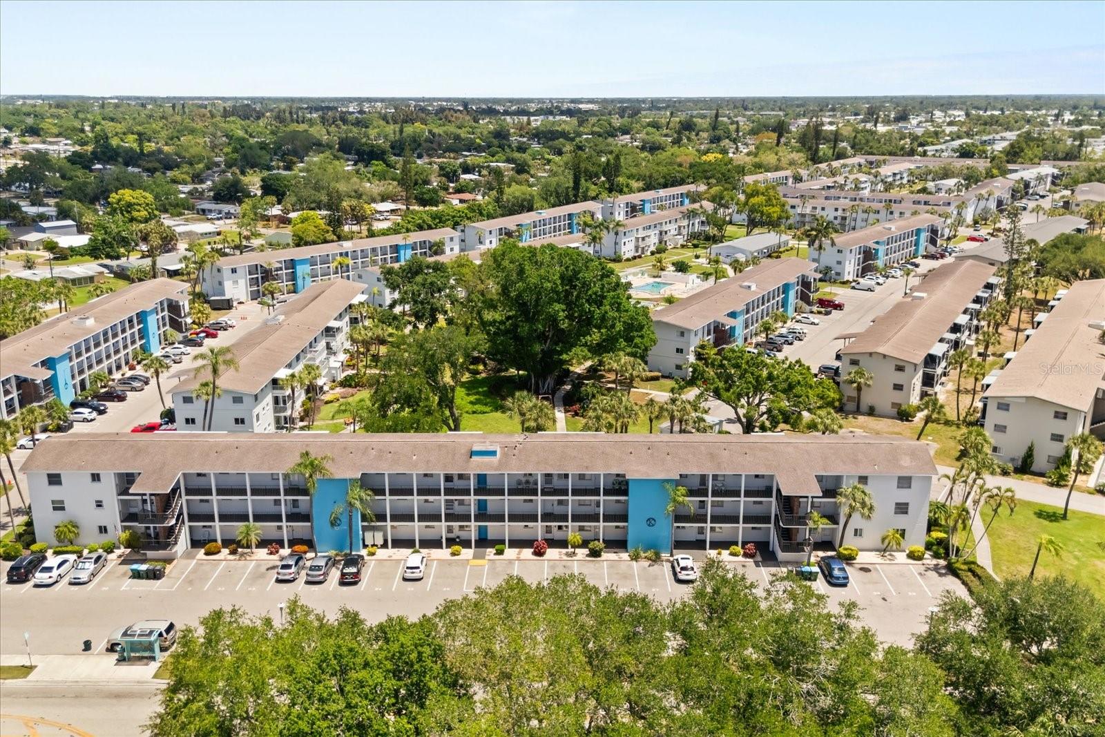 THE FOURTH BAYSHORE - Residential Lease