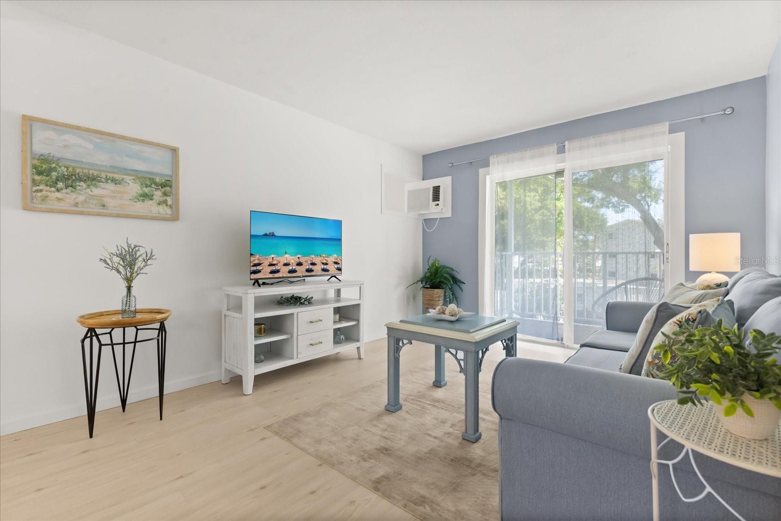 THE FOURTH BAYSHORE - Residential Lease