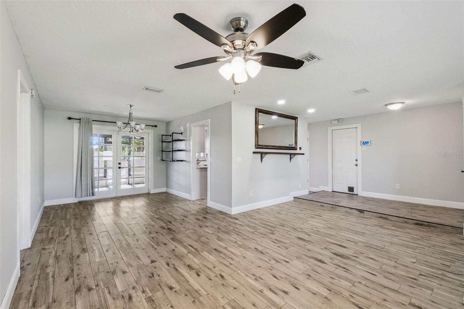 GROVE ESTATES - Residential