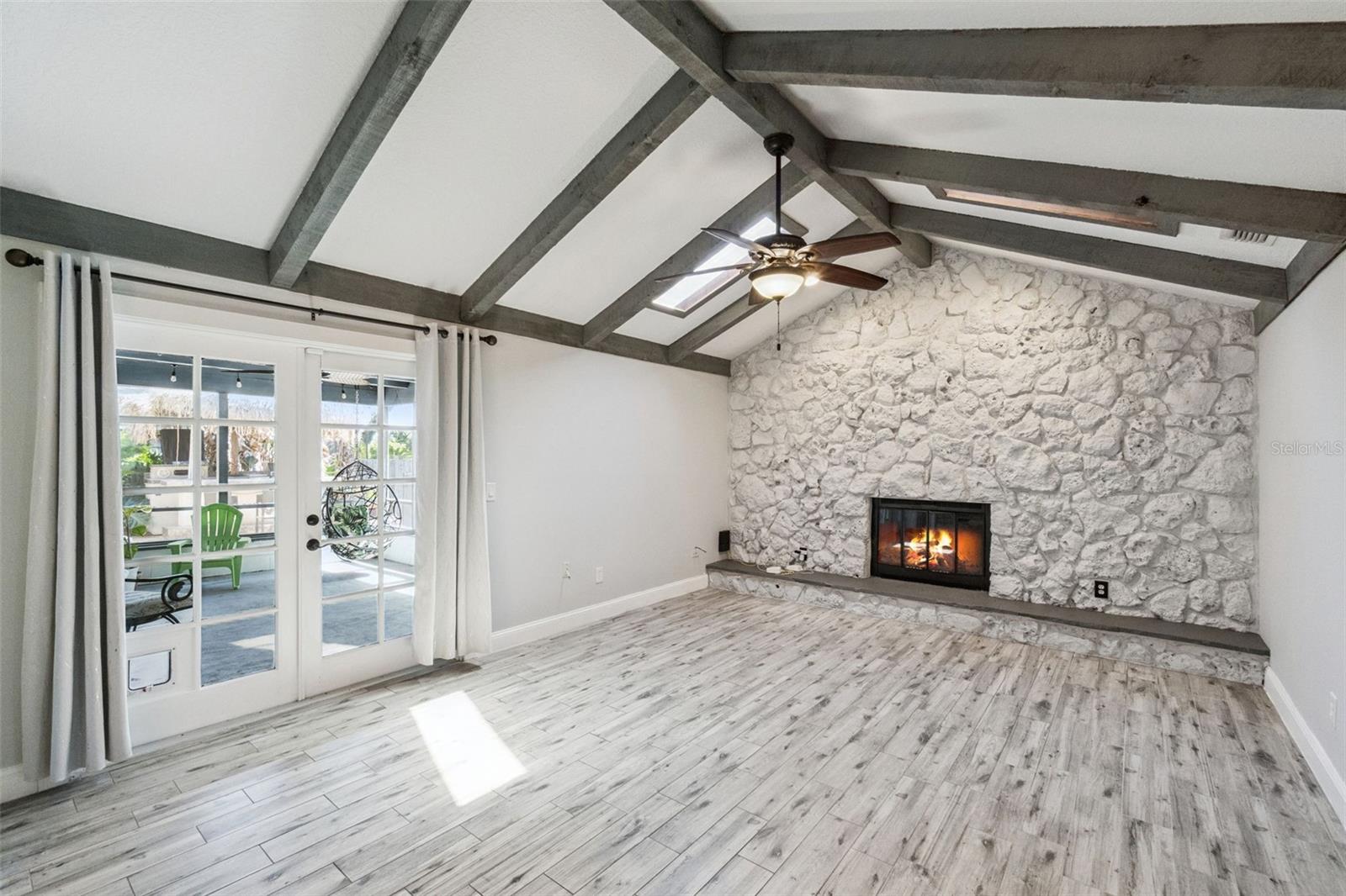 GROVE ESTATES - Residential