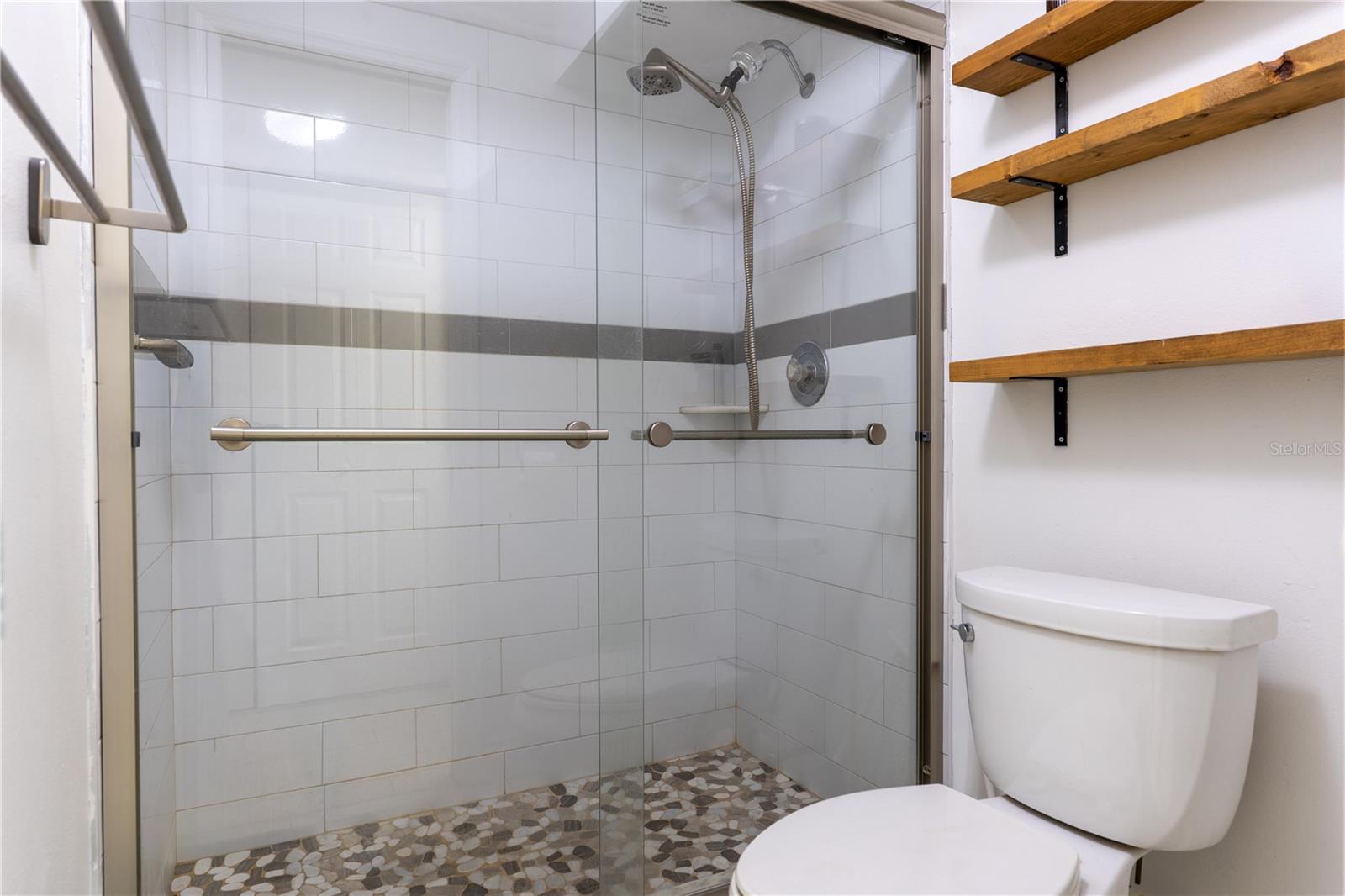 FOREST PARK CONDO - Residential