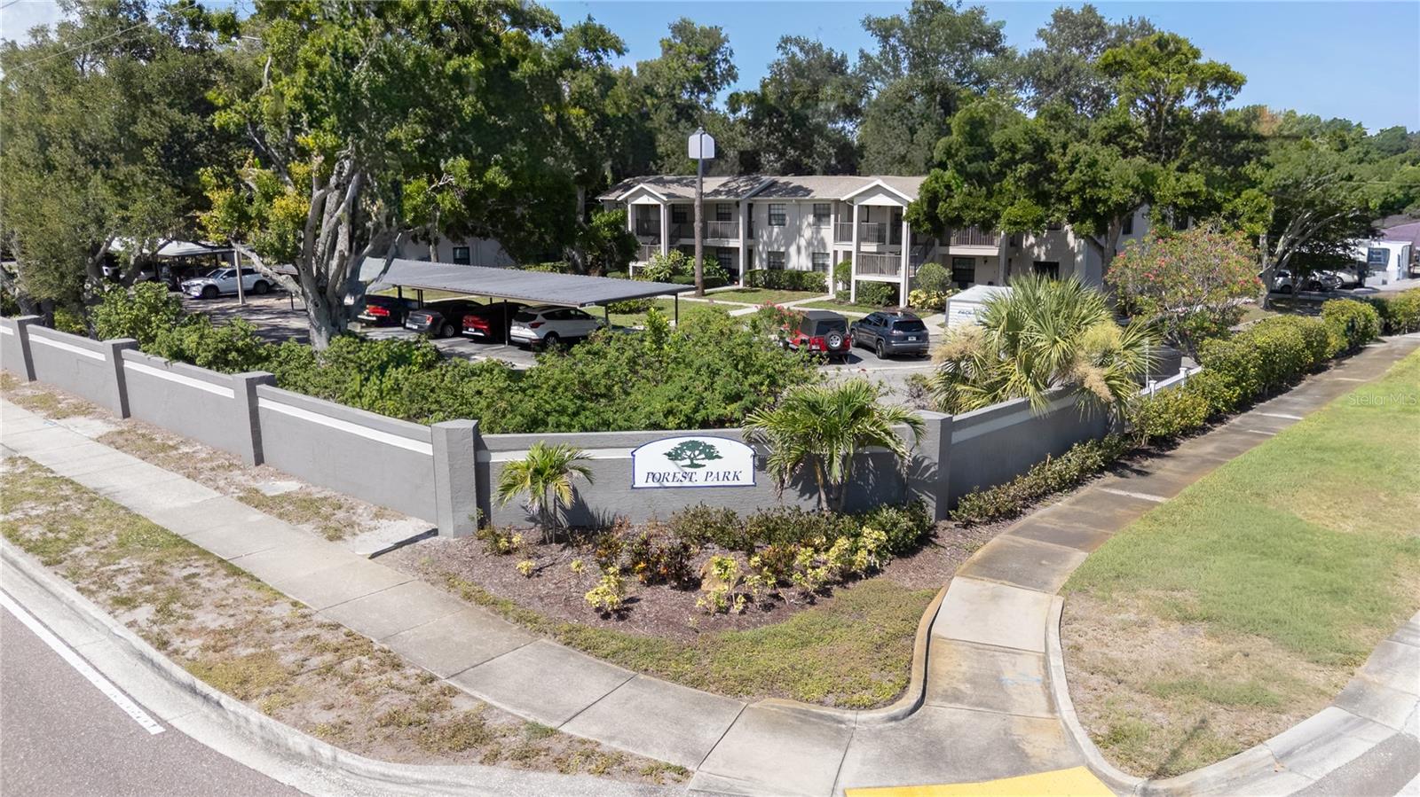 FOREST PARK CONDO - Residential
